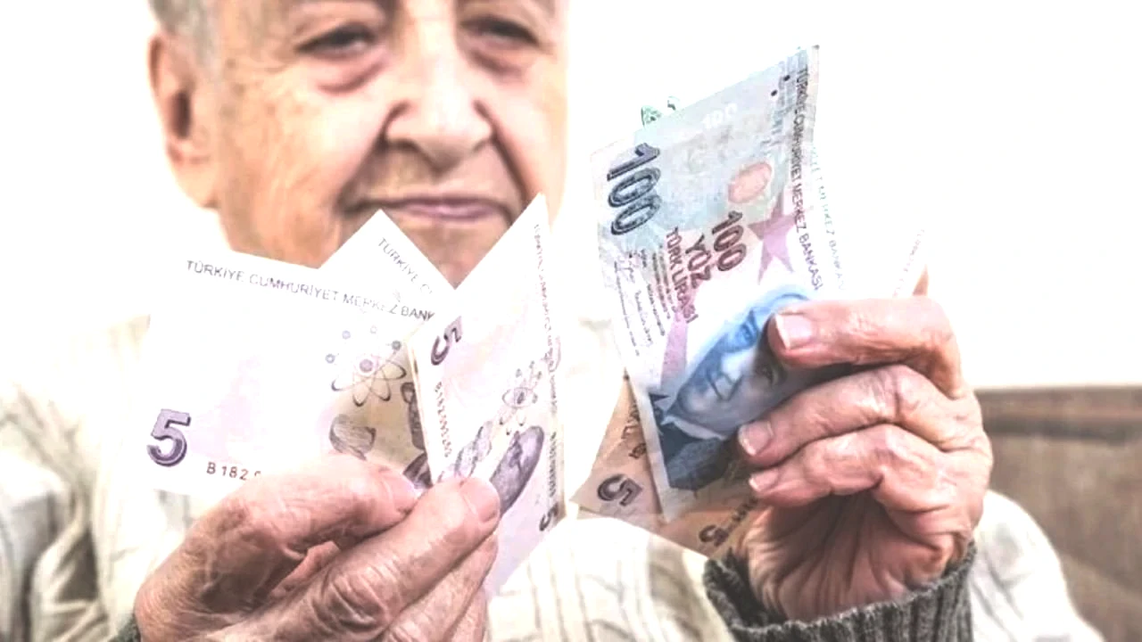 EK PROMOSYON VE KAZANÇ DETAYLARI Kampanya kapsamında ek kazanç imkanları da sunuluyor. Otomatik fatura ödeme talimatı veren müşterilere toplam 4.500 TL’ye kadar ödeme yapılabiliyor. Referans sistemiyle yeni müşteri kazandıranlara kişi başı 2.000 TL olmak üzere toplam 6.000 TL’ye kadar ek ödeme sağlanıyor. Vakıf Katılım Troy kredi kartı kullanıcılarına yapılan harcamalara bağlı olarak toplam 4.500 TL’ye kadar iade imkânı sunuluyor. 