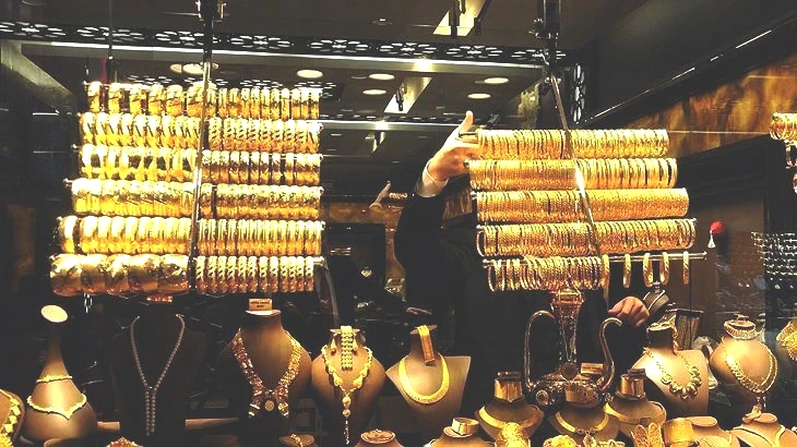 ALTIN YÜKSELİŞE GEÇTİ 6 Mayıs Çarşamba altın fiyatları ne kadar oldu, altın yükseliyor mu Gram, çeyrek, yarım, tam, cumhuriyet ve ons altın fiyatları alış-satış canlı takip ekranı